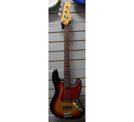 Fender JB-62 3TS бас-гитара, цвет sunburst Япония USED