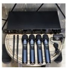 Fame MSW PRO 4 вокальная радиосистема c 4-мя микрофонами USED