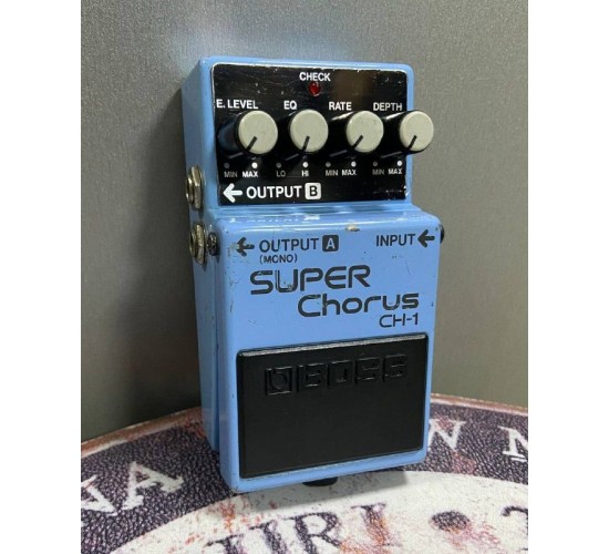 Boss CH-1 Super Chorus гитарная педаль хорус USED