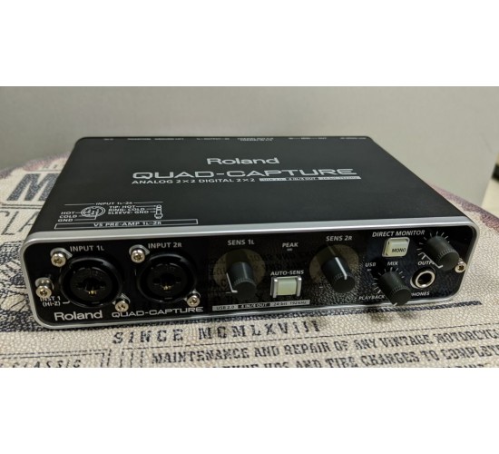 Roland Quad-Capture аудио интерфейс, выставочный экземпляр