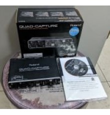 Roland Quad-Capture аудио интерфейс, выставочный экземпляр