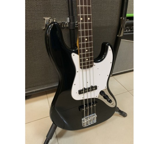 Fender Jazz Bass JB-62 бас-гитара, цвет черный, Япония 1999-2002 USED