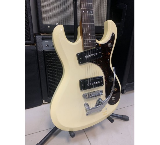 Suzuki A-20 копия Mosrite электрогитара, цвет Vintage White, Япония, 1960-е USED