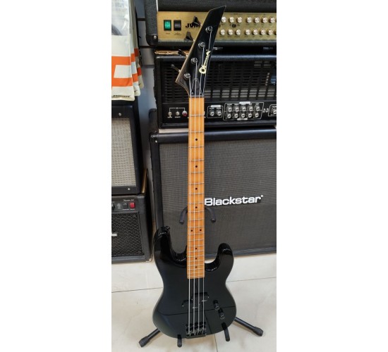 Charvel 1B BLK бас-гитара цвет черный Япония USED