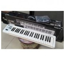 Roland A-49-WH USB MIDI клавиатура, 49 клавиш USED