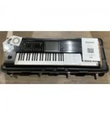 Korg KRONOS2-73 синтезатор с кейсом USED