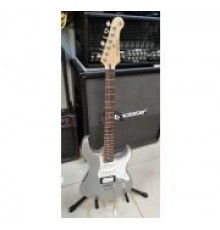 Yamaha Pacifica PAC112V электрогитара, цвет Silver, выставочный образец