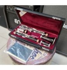 Buffet Crampon E13 BC1102-2-0 Bb кларнетс с кейсом, Франция USED