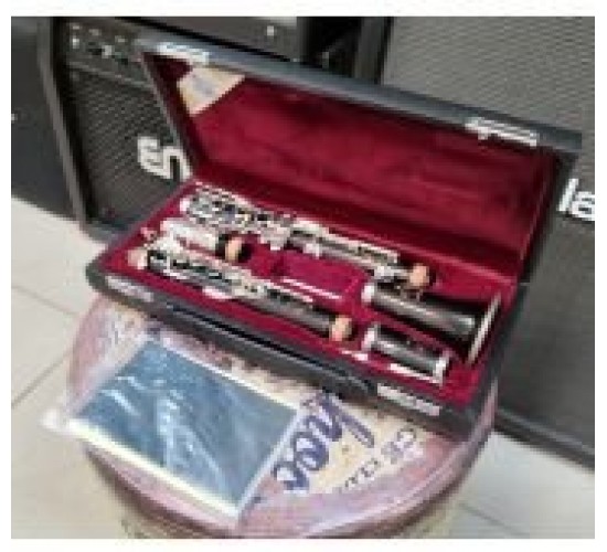 Buffet Crampon E13 BC1102-2-0 Bb кларнетс с кейсом, Франция USED