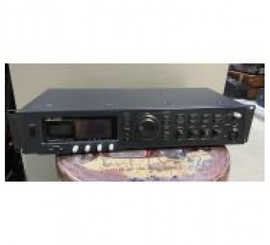 TC Helicon VoicePrism вокальный процессор USED