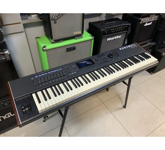Kurzweil PC3K8 цифровая рабочая станция USED