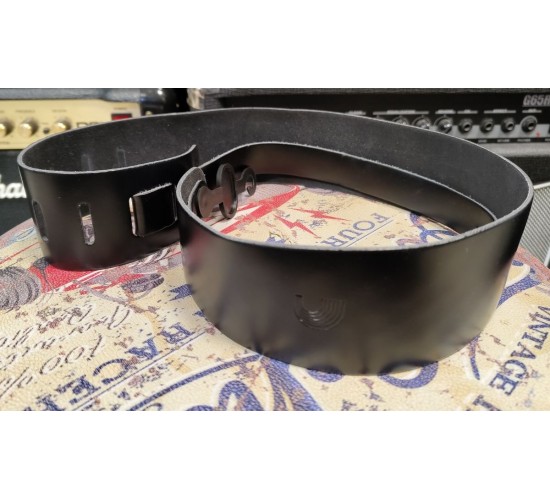 Planet Waves 25L00-DX Classic Leather Ремень для гитары кожаный черный USED