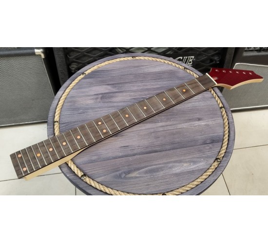 Гриф для электрогитары типа Ibanez, клен, накладка из палисандра, цвет красный