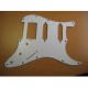Панель на Stratocaster 62 style под бриджевый хамбакер, белый трехслойный пластик, 11 крепежных отверстий