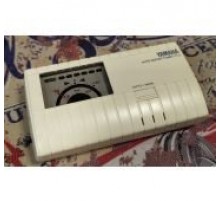 Yamaha YT-2 гитарный тюнер USED