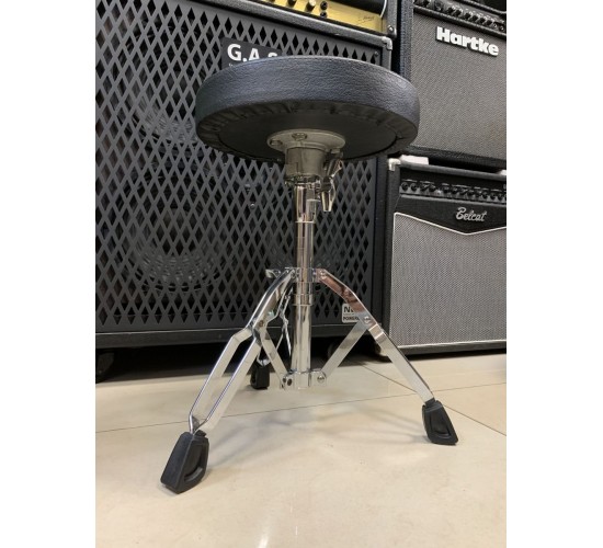 Pearl D-790 стул для барабанщика USED
