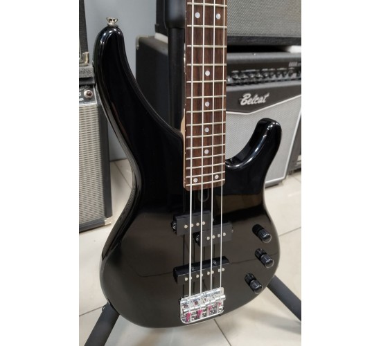 Yamaha TRBX174 BL бас-гитара, выставочный образец