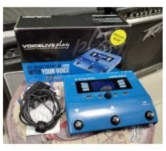 TC Helicon Voicelive Play напольный вокальный процессор эффектов USED