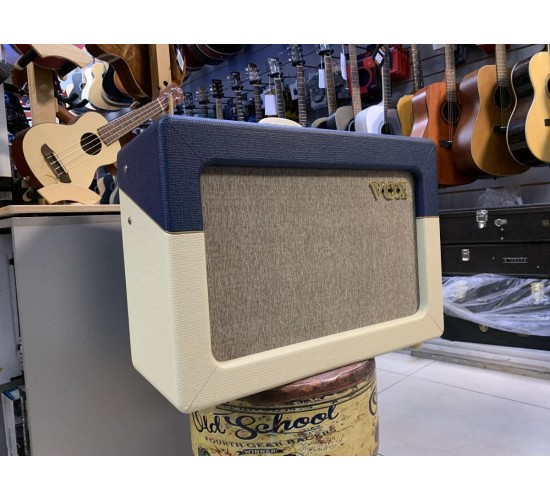 VOX AC15C1-TV Blue Cream Limited Edition ламповый гитарный усилитель USED