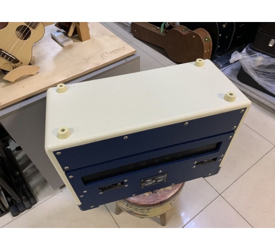 VOX AC15C1-TV Blue Cream Limited Edition ламповый гитарный усилитель USED