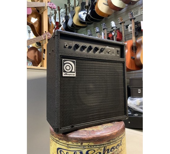 Ampeg BA-108 v2 басовый комбоусилитель, питание 110 V USED