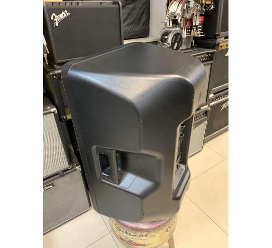 Yamaha DBR15 активная двухполосная акустическая система, пара USED