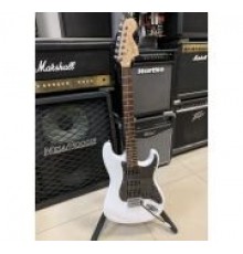 Fender Squier Affinity Stratocaster HSS электрогитара, цвет Olympic White USED