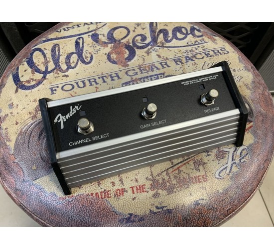 Fender 3-Button Channel Gain Reverb Footswitch 3-х кнопочный футсвич для усилителей USED
