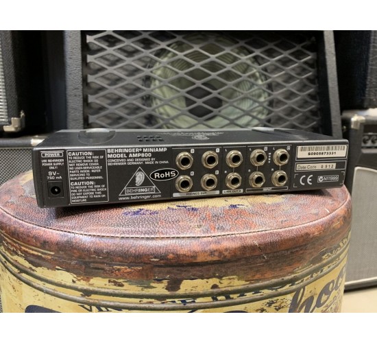 Behringer AMP800 предусилитель для наушников USED