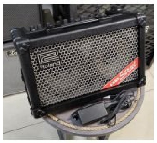 Roland Cube Street ST гитарный комбо USED