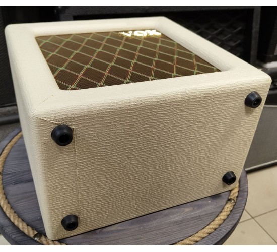 VOX AC4TV8 гитарный ламповый комбоусилитель 1x8