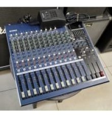 Yamaha MG16/6FX микшерный пульт USED
