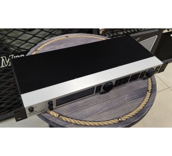 TC Electronic G-Major 2 гитарный процессор эффектов USED