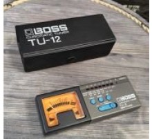 Boss TU-12 Tuner хроматический тюнер, в чехле USED