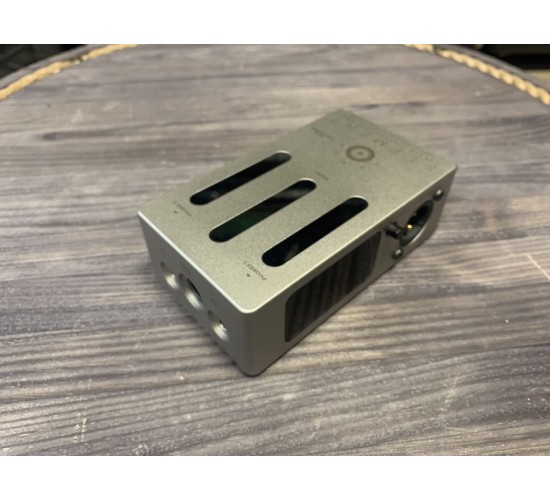 Darkglass Electronics Element эмулятор кабинетов/усилитель для наушников USED