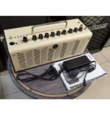 Yamaha THR10 гитарный усилитель 10 Вт USED
