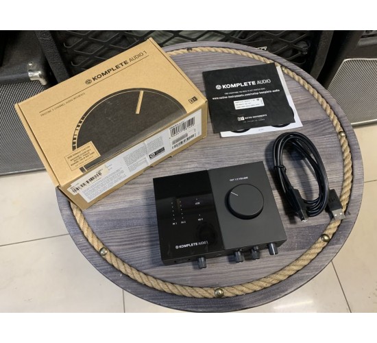 Native Instruments Komplete Audio 1 аудио интерфейс USED
