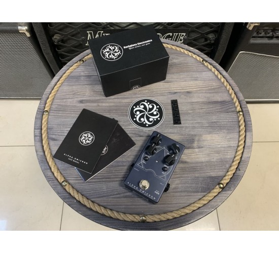 Darkglass Electronics Alpha Omicron бас-гитарная педаль дисторшн USED