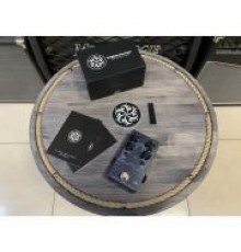 Darkglass Electronics Alpha Omicron бас-гитарная педаль дисторшн USED