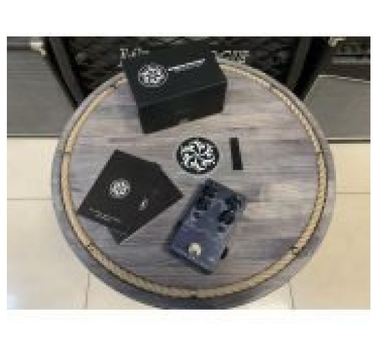 Darkglass Electronics Alpha Omicron бас-гитарная педаль дисторшн USED