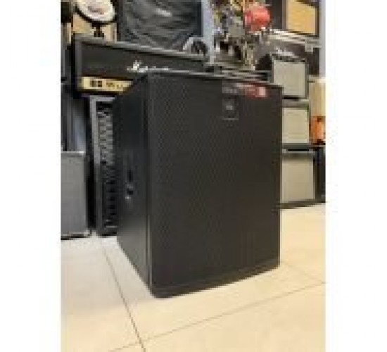 Electro-Voice ELX118P активный сабвуфер, 18', 700Вт, цвет черный USED