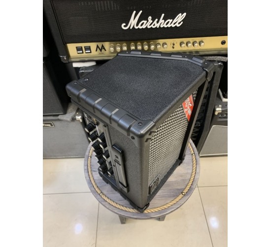 Roland Cube Street ST гитарный комбо USED