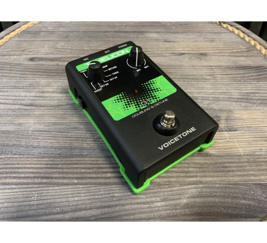 TC Helicon VoiceTone D1 вокальная педаль эффекта дублирования голоса USED