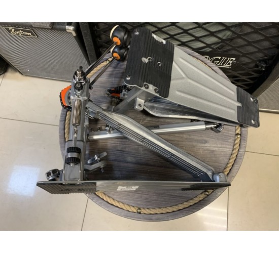 Pearl P-932 двойная педаль для барабана, в фирменном кейсе USED