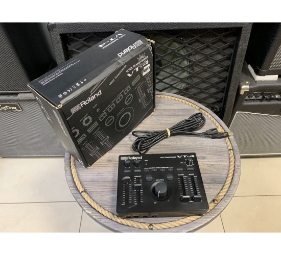 Roland VT-4 вокальный процессор USED