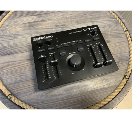 Roland VT-4 вокальный процессор USED