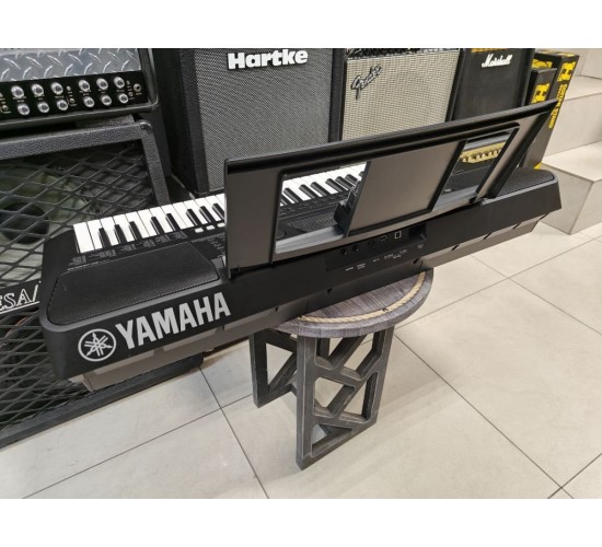 Yamaha PSR-E453 синтезатор, 61 клавиша USED