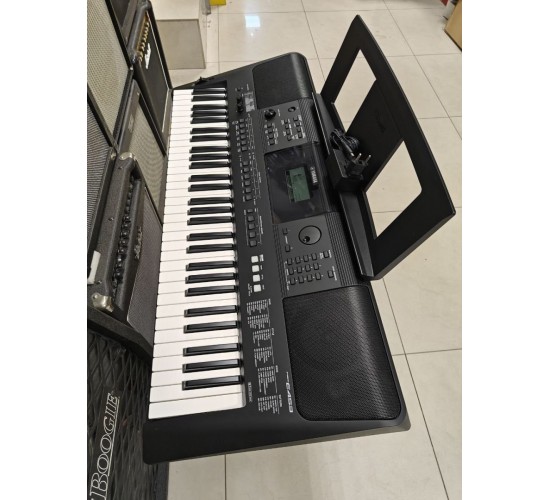 Yamaha PSR-E453 синтезатор, 61 клавиша USED