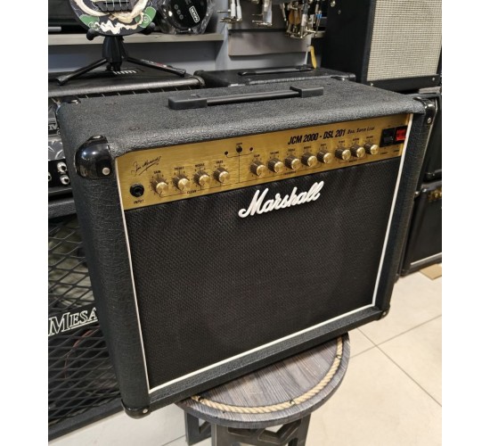 Marshall JCM2000 DSL201 ламповый гитарный комбоусилитель, 20 Вт Англия USED