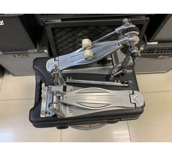 Tama Speed Cobra HP910LSW двойная педаль с приводом на двойной цепи и кейсом в комплекте USED